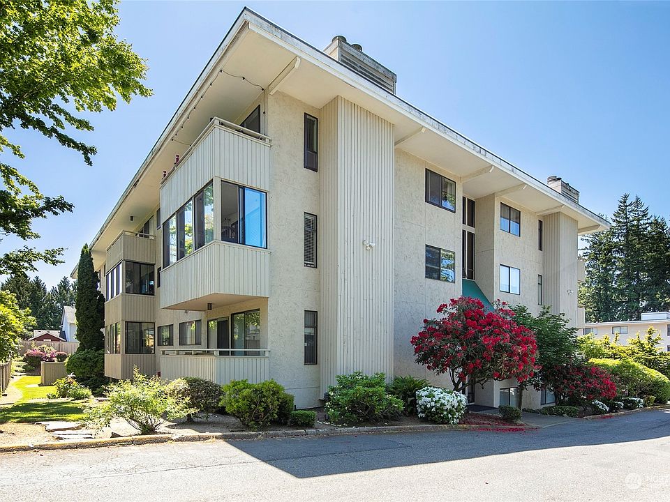 1st image of 18620 52nd Avenue W #137