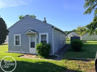 20735 Webster St, Clinton Township, MI 48035