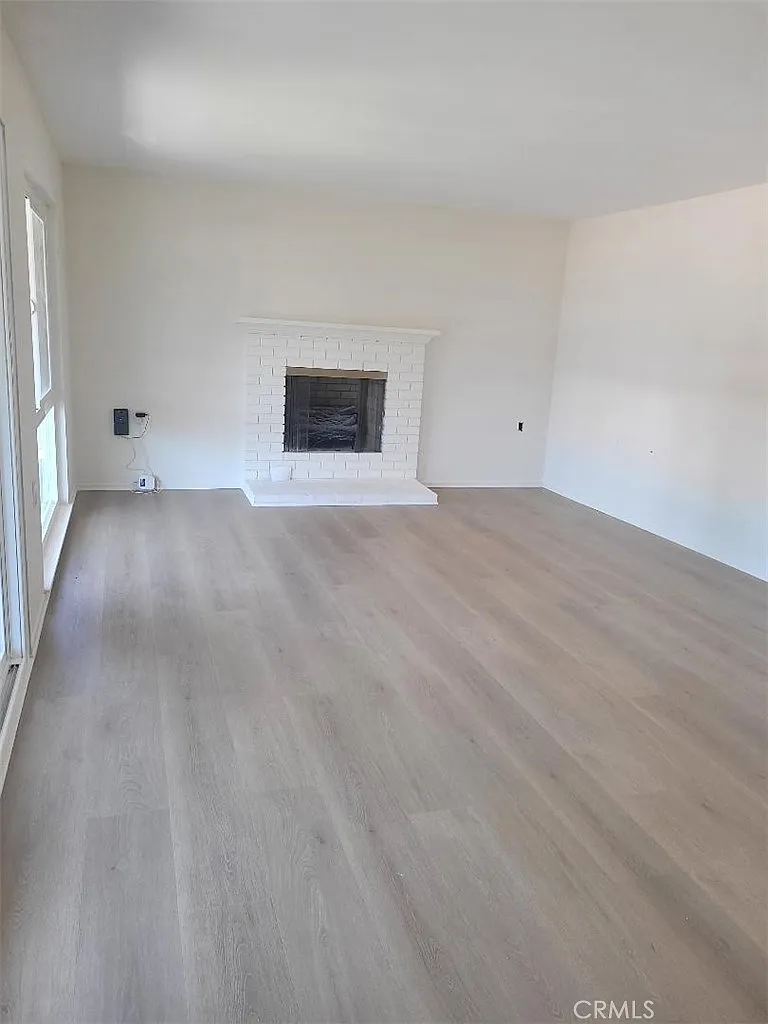 2 bed, 1057 sqft, $3,200 — Photo 4