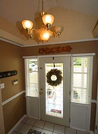 3rd image of 10353 Oak Ln