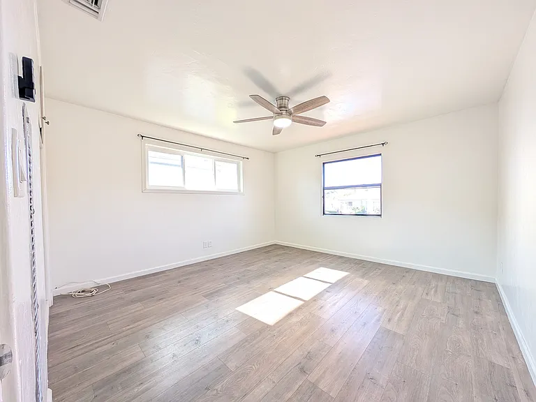 6132 Pembroke Dr — Photo 6
