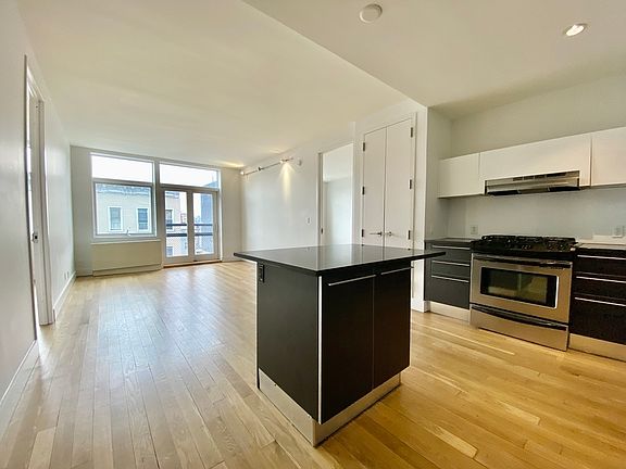 3rd image of 129 Troutman St #317