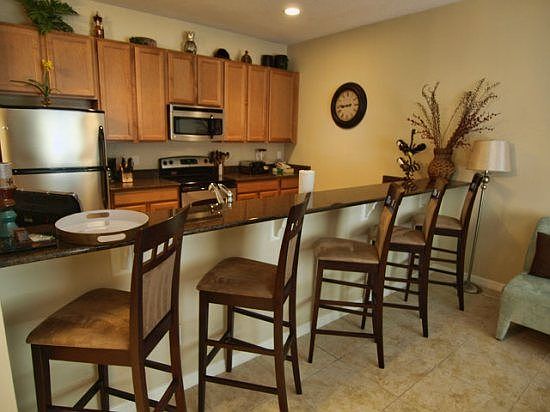 PP4T8960CP-kitchen-and-breakfast-bar