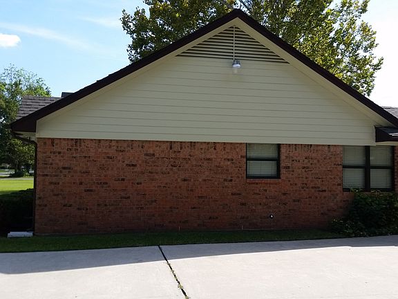 4th image of 13103 Glenda St