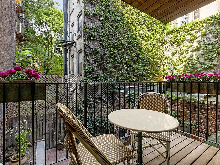 25 Prince St #2A — Photo 14