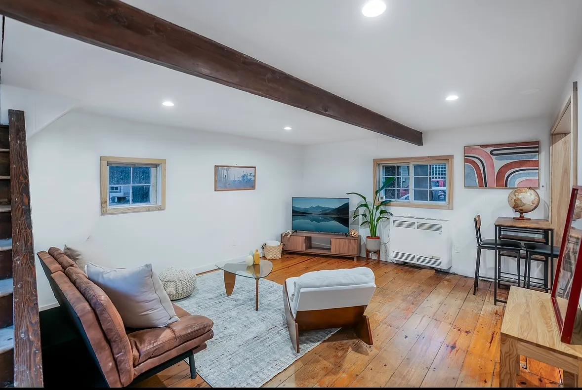 135 Tinker St — Photo 4
