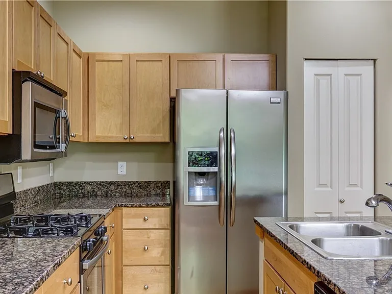 2081 Calico Loop — Photo 4