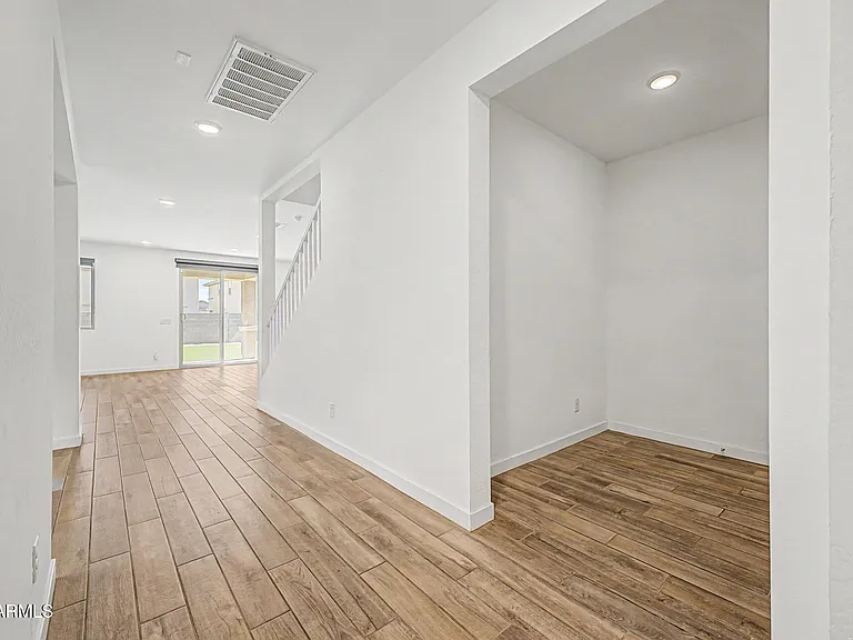 17057 W Molly Ln — Photo 8