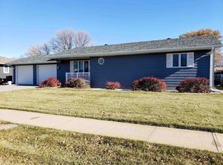 1218 Broadway St, Holdrege, NE 68949