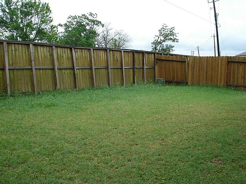 1st image of 914 Rose Meadow Blvd