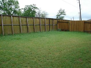 914 Rose Meadow Blvd, Baytown, TX 77521