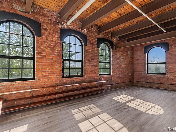 5th image of 6533 E Jefferson Ave #137/411