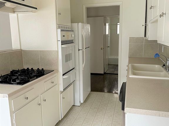 4th image of 1506 Barry Ave APT 2