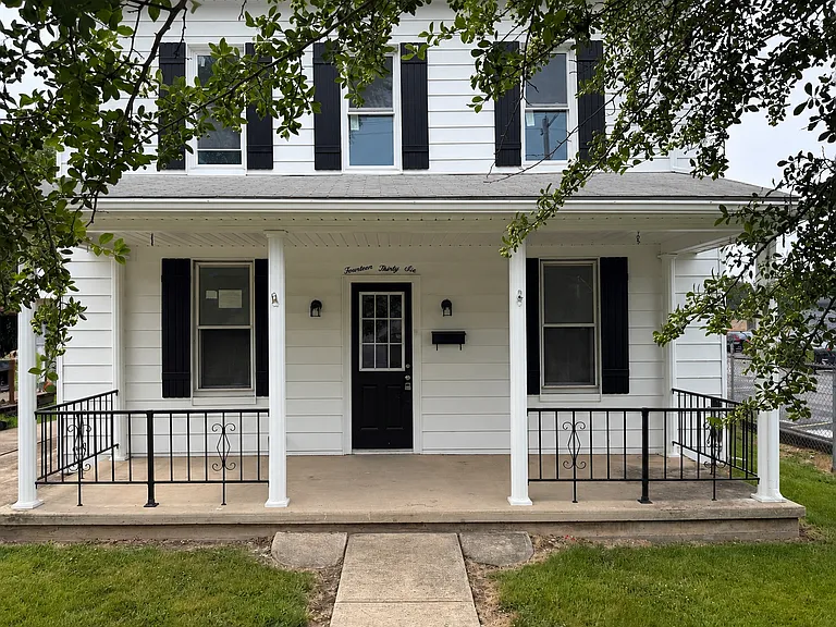 1436 W Southern Ave — Photo 1