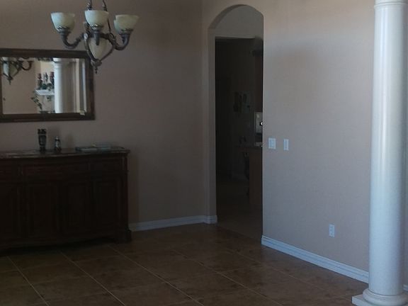 5th image of 1381 Agarita Ave