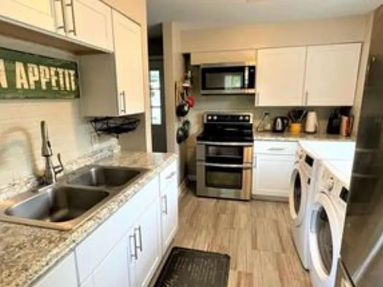 412 Malboro Rd — Photo 4