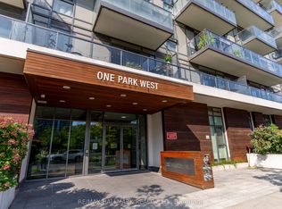 260 Sackville St #813, Toronto, ON M5A 0B3