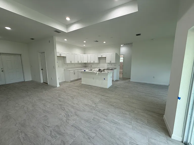1180 Comfort Ln — Photo 10