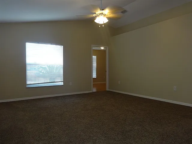 1323 Old Millpond Rd — Photo 7
