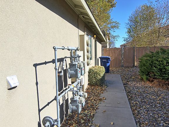 2nd image of 595 Sunny Ln Unit D