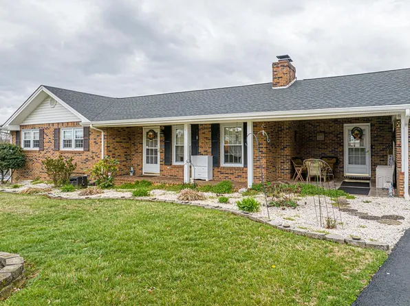 1081 Panorama Dr, Abingdon, VA 24210