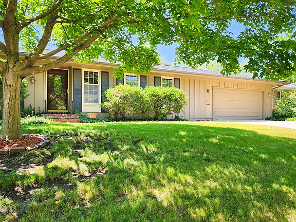 2nd image of 2817 Northwood Dr