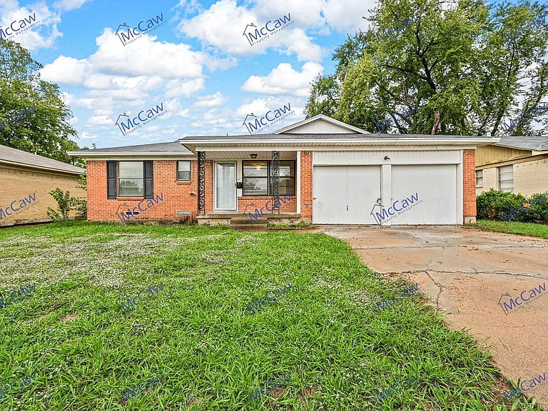 3532 Hilton Dr — Photo 1