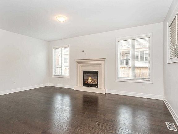 3rd image of 3143 Preserve Dr
