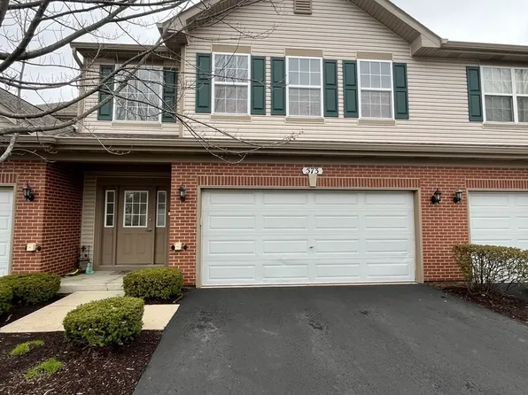 573 N Red Deer Rd, Round Lake, IL 60073