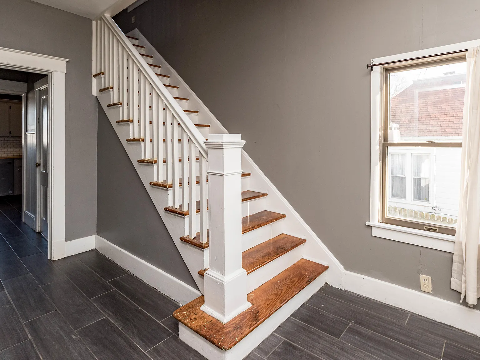 5 bed, 2.5 bath, $3,000 — Photo 4