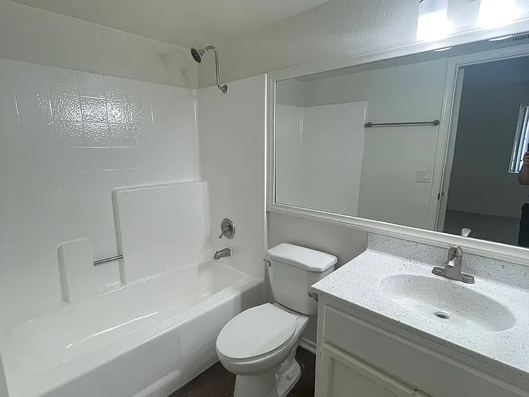 380 N Catalina Ave #1 — Photo 18