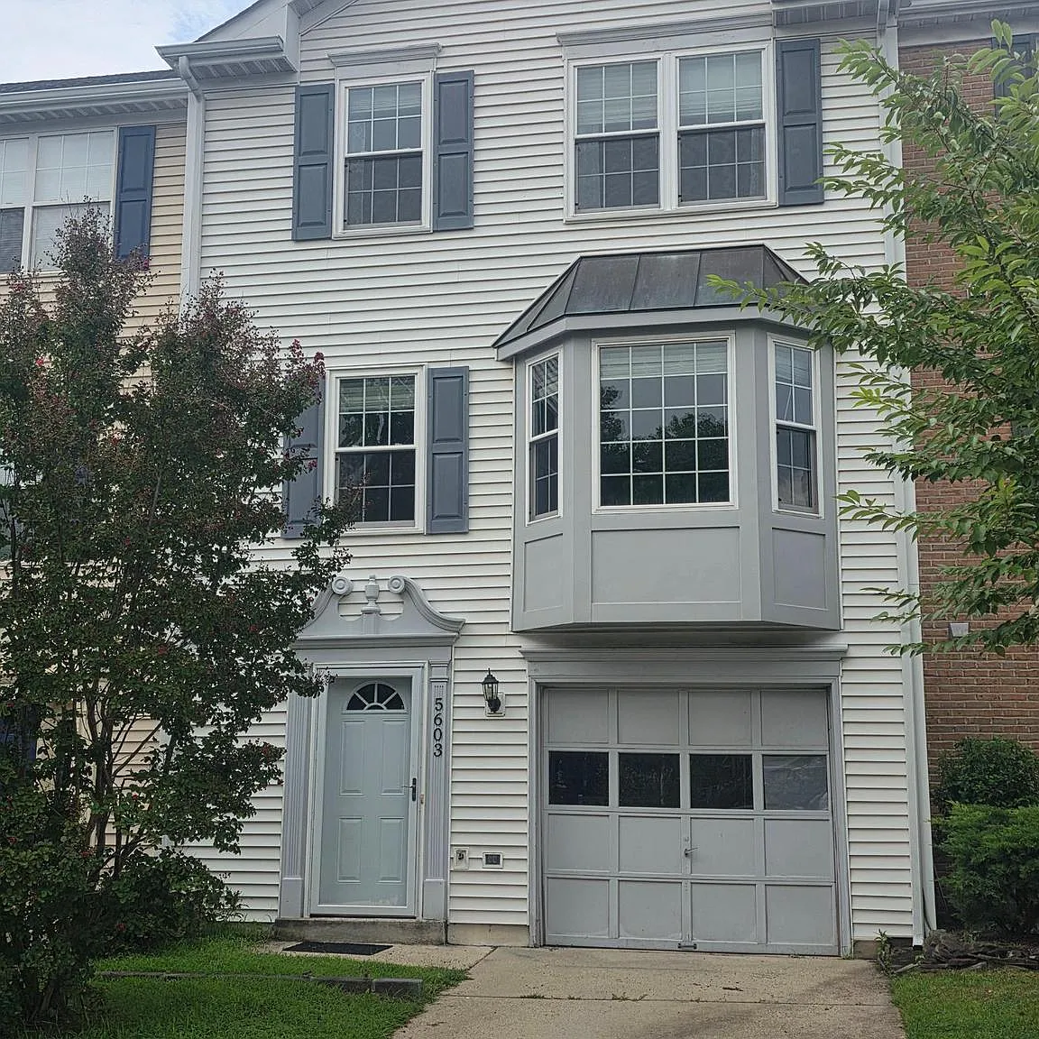 3 bed, 2.5 bath, 1374 sqft, $2,800 — Photo 1