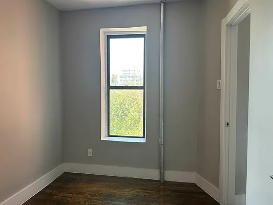 Rented by Premier One Realty LLC | media 14