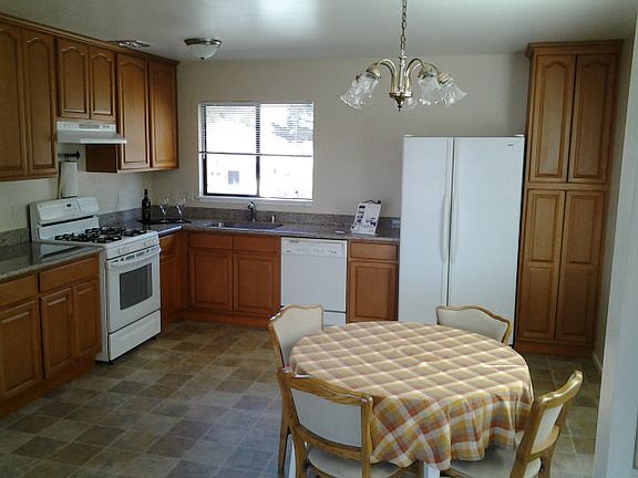 4th image of 1463 Crespi Dr