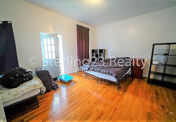 5th image of 25-10 23rd Ave #2