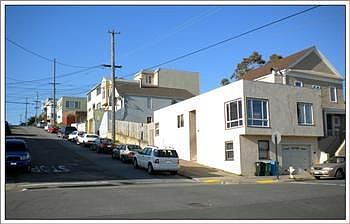2nd image of 700 Capitol Ave