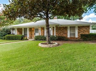 126 Grove Ct, Lewisville, TX 75077