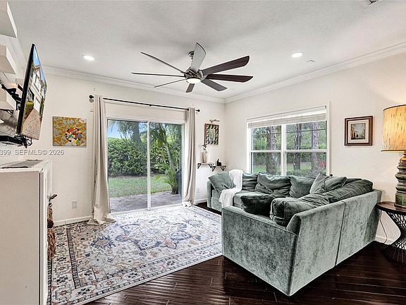 2nd image of 4501 Windmill Palm Way