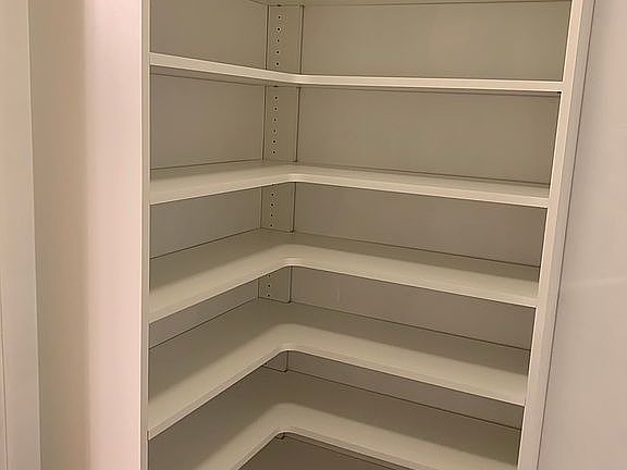 Custom closet