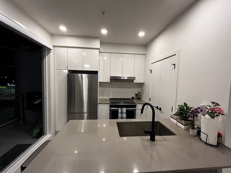 Abbotsford Apartment for rent - 1 Bedroom — photo 17