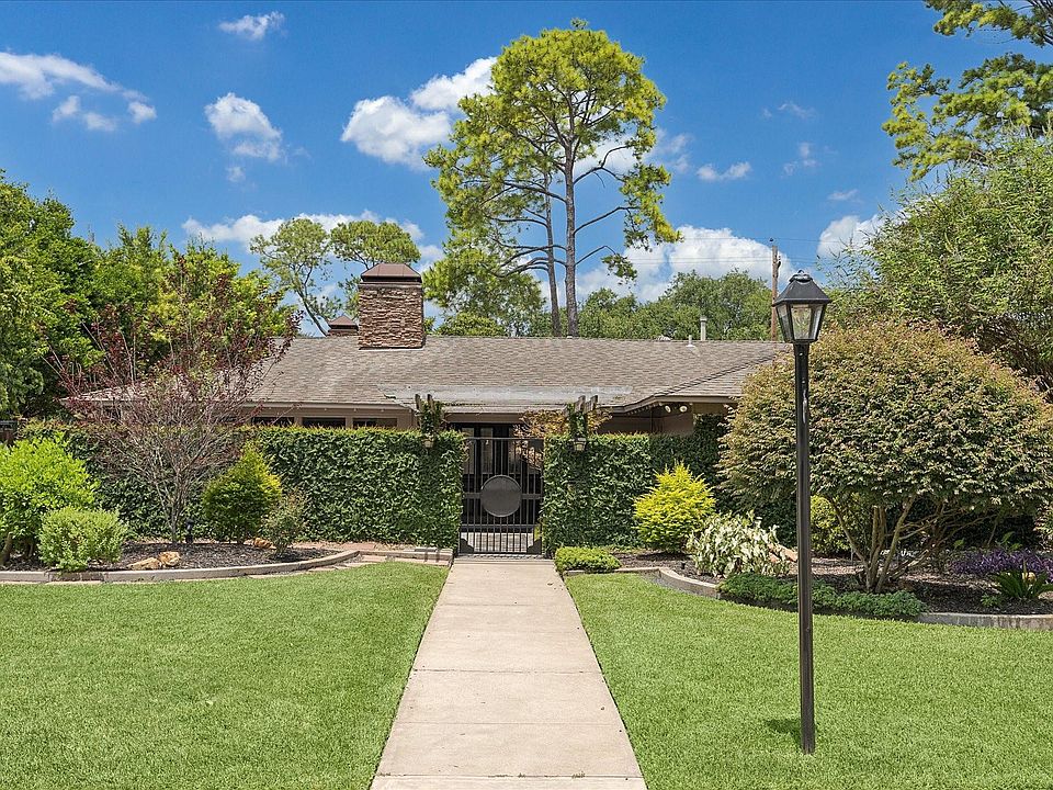 1st image of 10034 Meadow Lake Ln