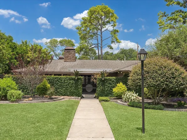 10034 Meadow Lake Ln, Houston, TX 77042