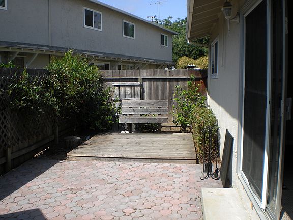 2nd image of 10367 Greenwood Ct