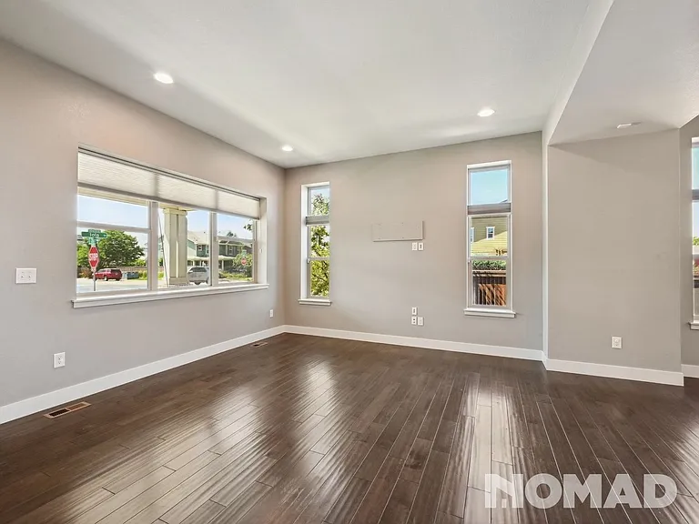 2592 Iola St — Photo 4