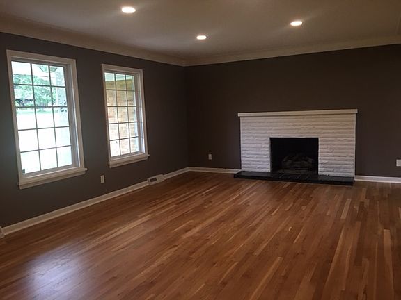 5th image of 7242 Conelly Blvd