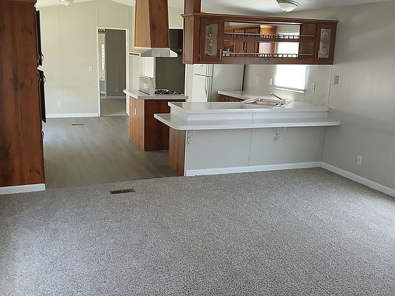 3rd image of 2524 Commonwealth Dr Lot 12