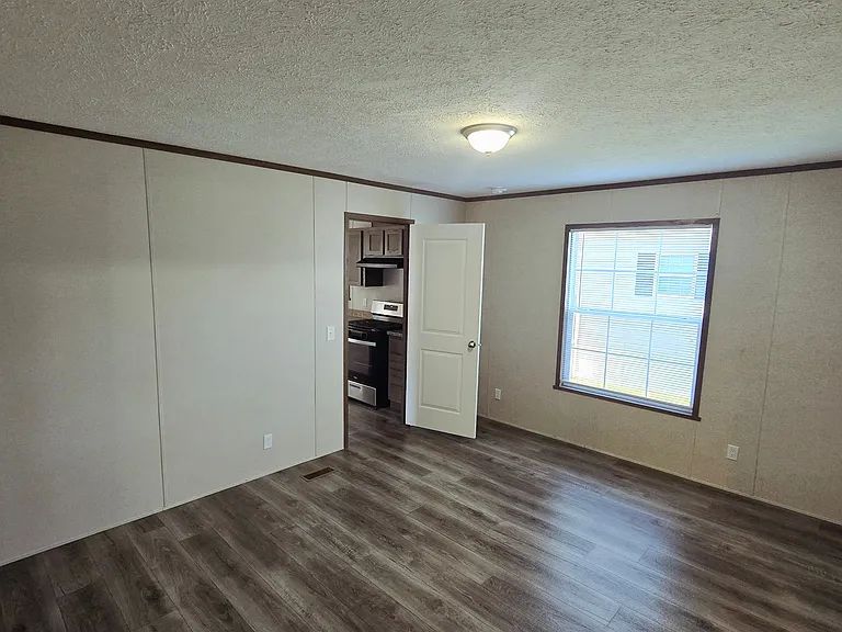Westbridge Manor — Photo 48