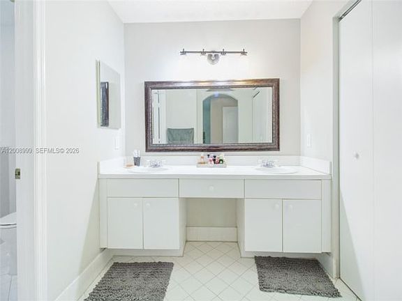 4th image of 5050 NW 116th Ct