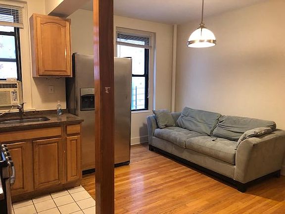 5th image of 2178 35th St APT 3F