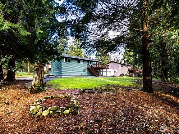 4th image of 13433 1st Avenue W